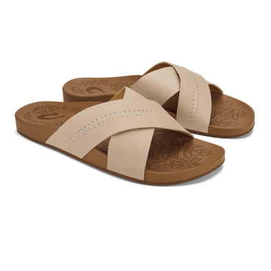 Kīpe‘a ‘Olu Women's Sandals Puka/Tan