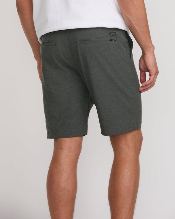 Crossfire Submersible 19" Hybrid Shorts