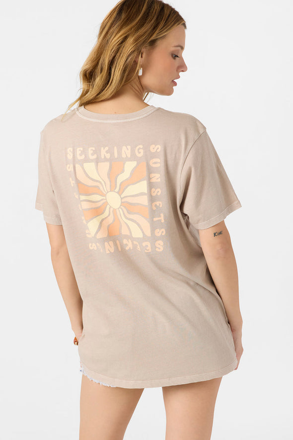 Seeking Sunsets Tee